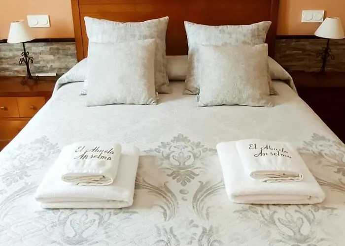 El Abuelo Anselmo Country house Segovia